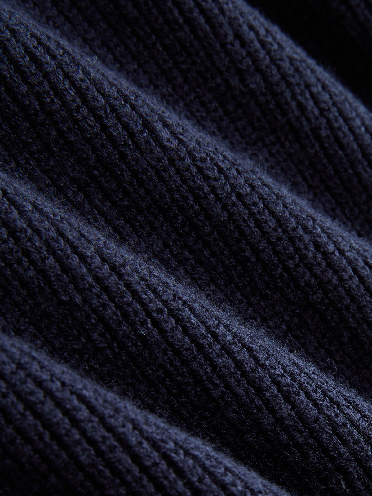 Contrast-Trim Tie-Neck Knit Midi Dress-Chicvia