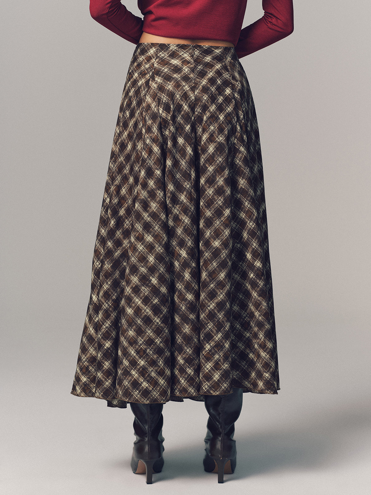 Plaid Pleated Maxi Skirt-Chicvia