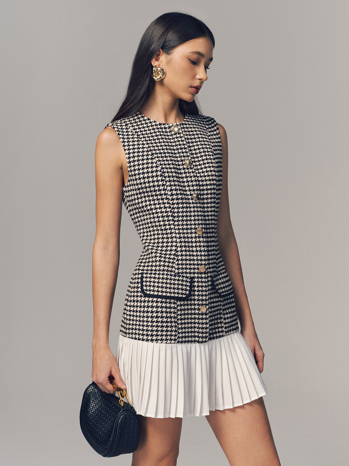 Houndstooth Sleeveless Pleated Hem Mini Dress-Chicvia