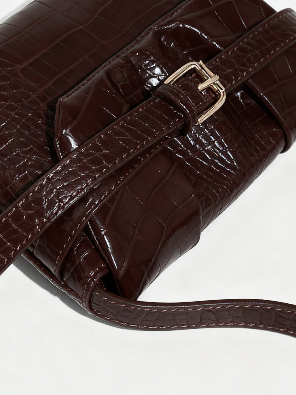 Crocodile-Embossed Buckle Crossbody Bag-Chicvia