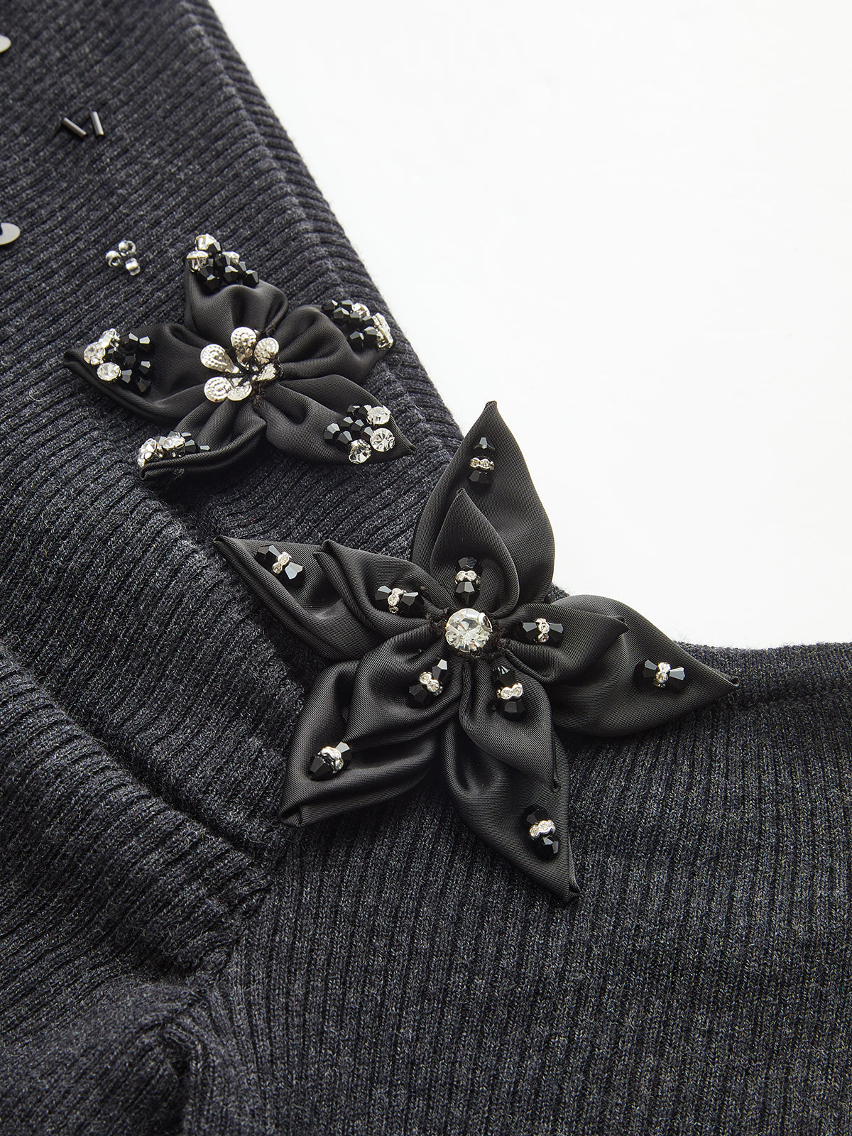 One-Shoulder Wool Blend Embellished Knit Top-Chicvia