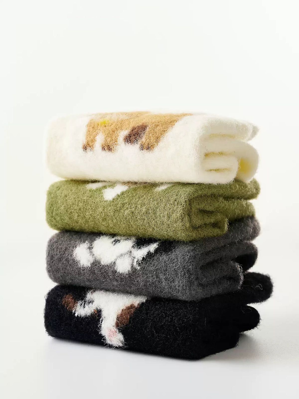 Fuzzy Crew Socks with Puppy Print-Chicvia