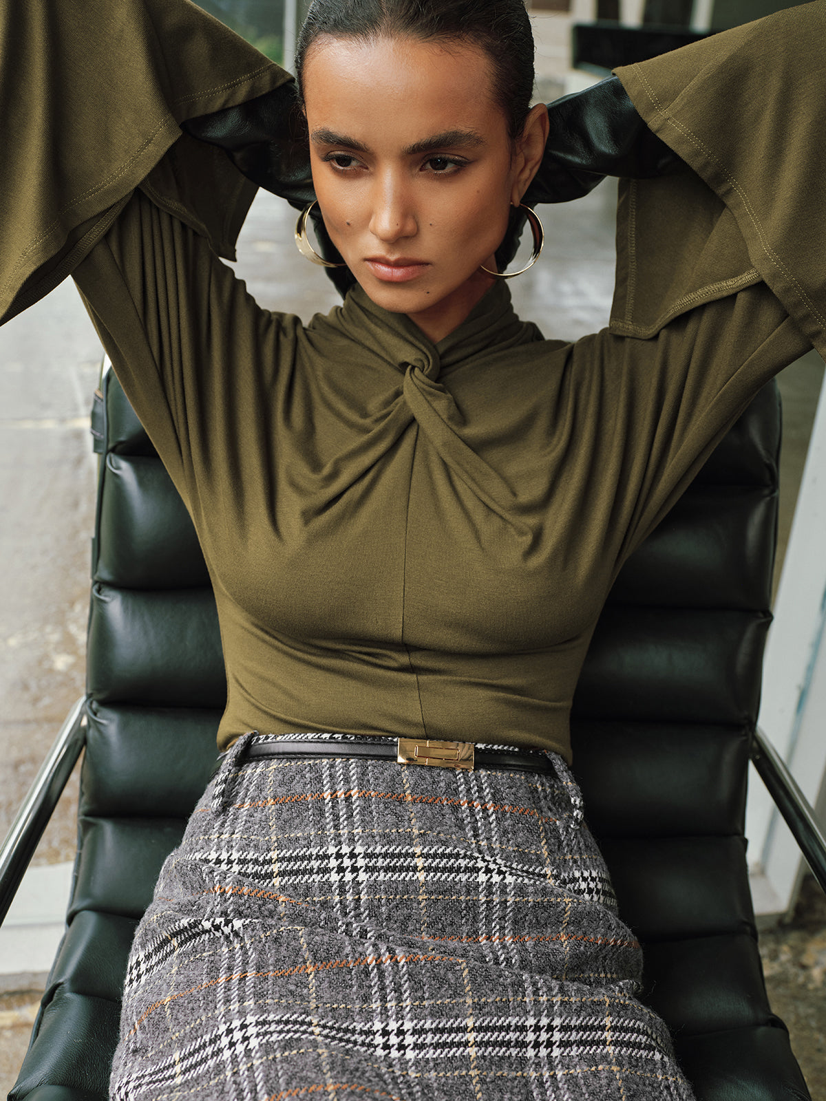 Knot-Front Batwing-Sleeve Top-Chicvia