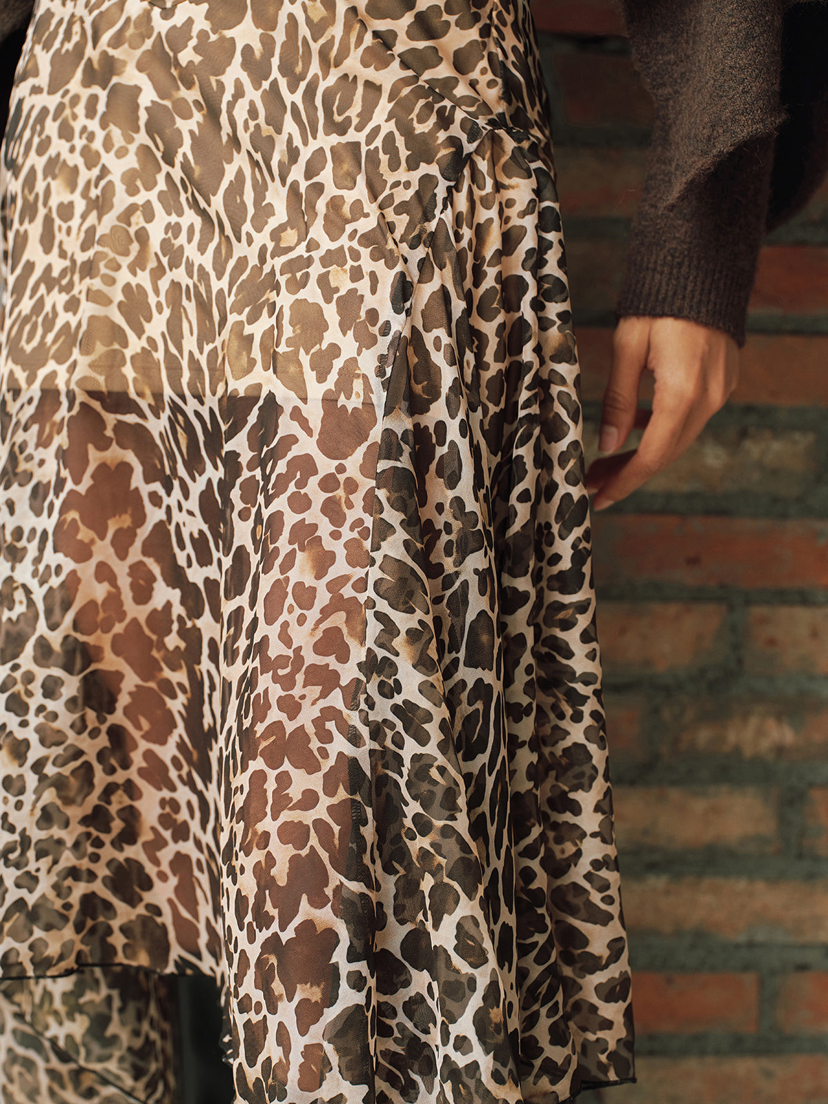 Leopard Print Semi-Sheer Chiffon Midi Skirt-Chicvia