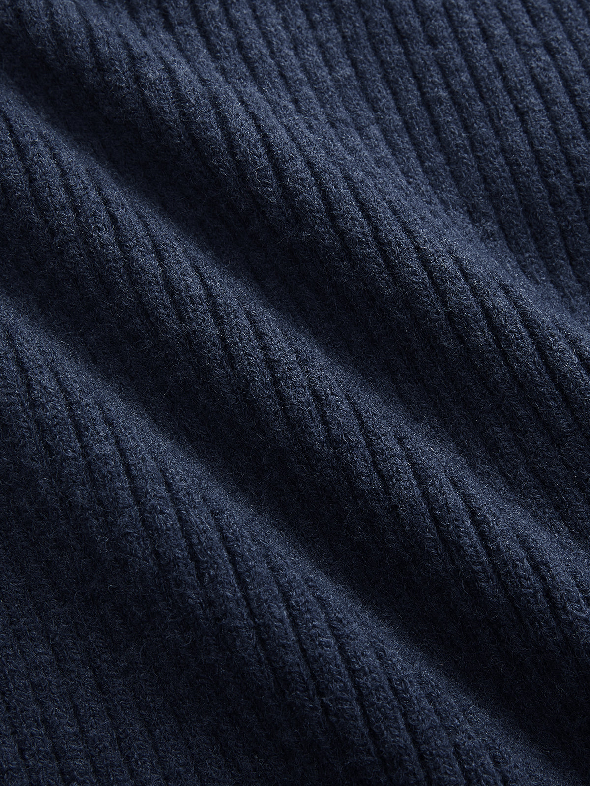 Metal Clasp Contrast Trim Collared Knit Vest-Chicvia