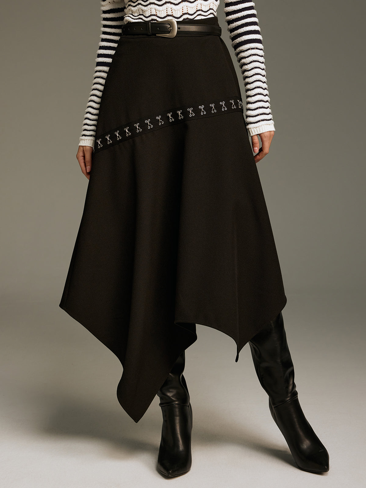 Metal Clasp Detail Asymmetric Hem Skirt-Chicvia