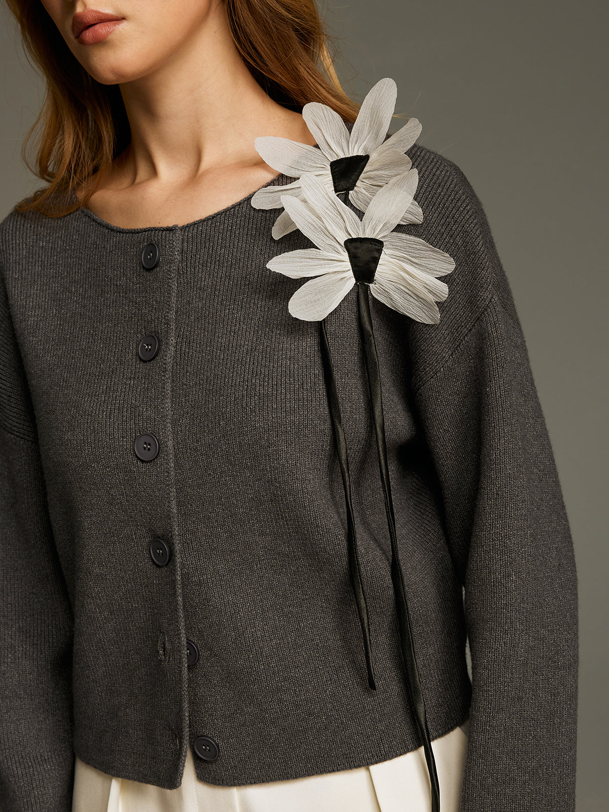 Floral Embellished Knit Cardigan-Chicvia