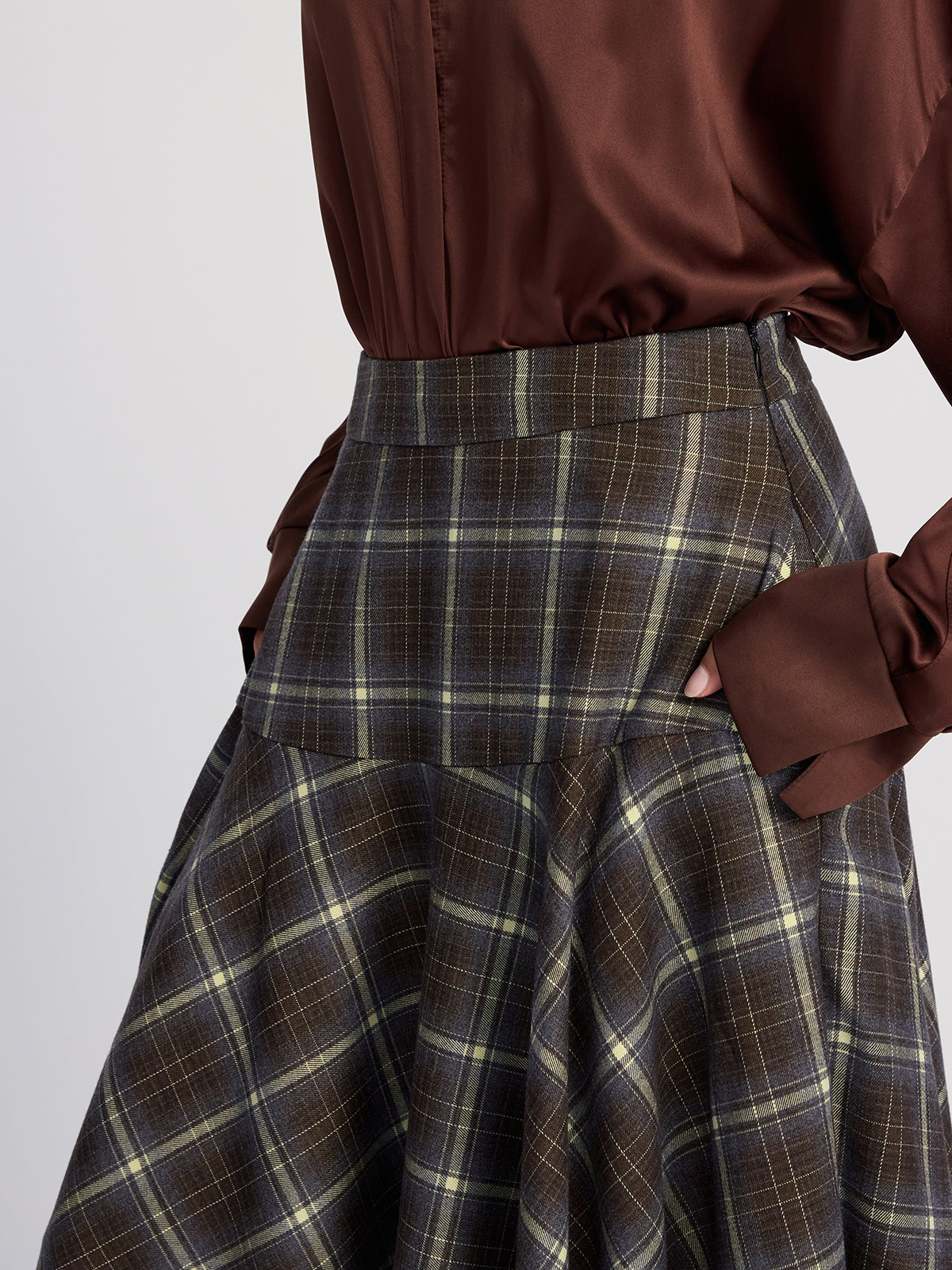 High-Waisted Asymmetric Plaid Midi Skirt-Chicvia