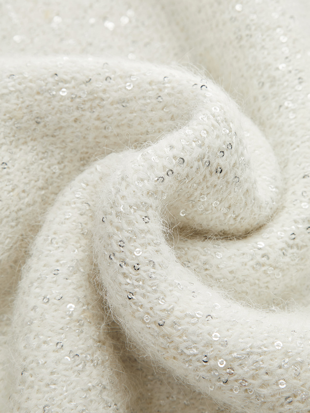 Contrast Scalloped Trim Sleeveless Vest-Chicvia