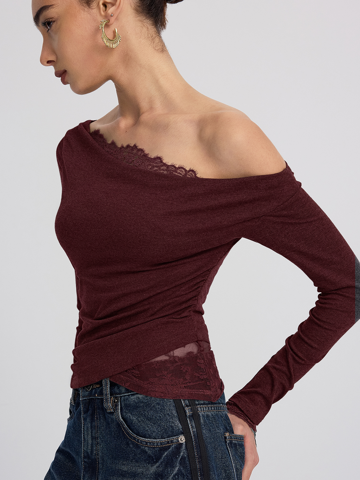 Off-Shoulder Lace-Trim Long-Sleeve Top-Chicvia