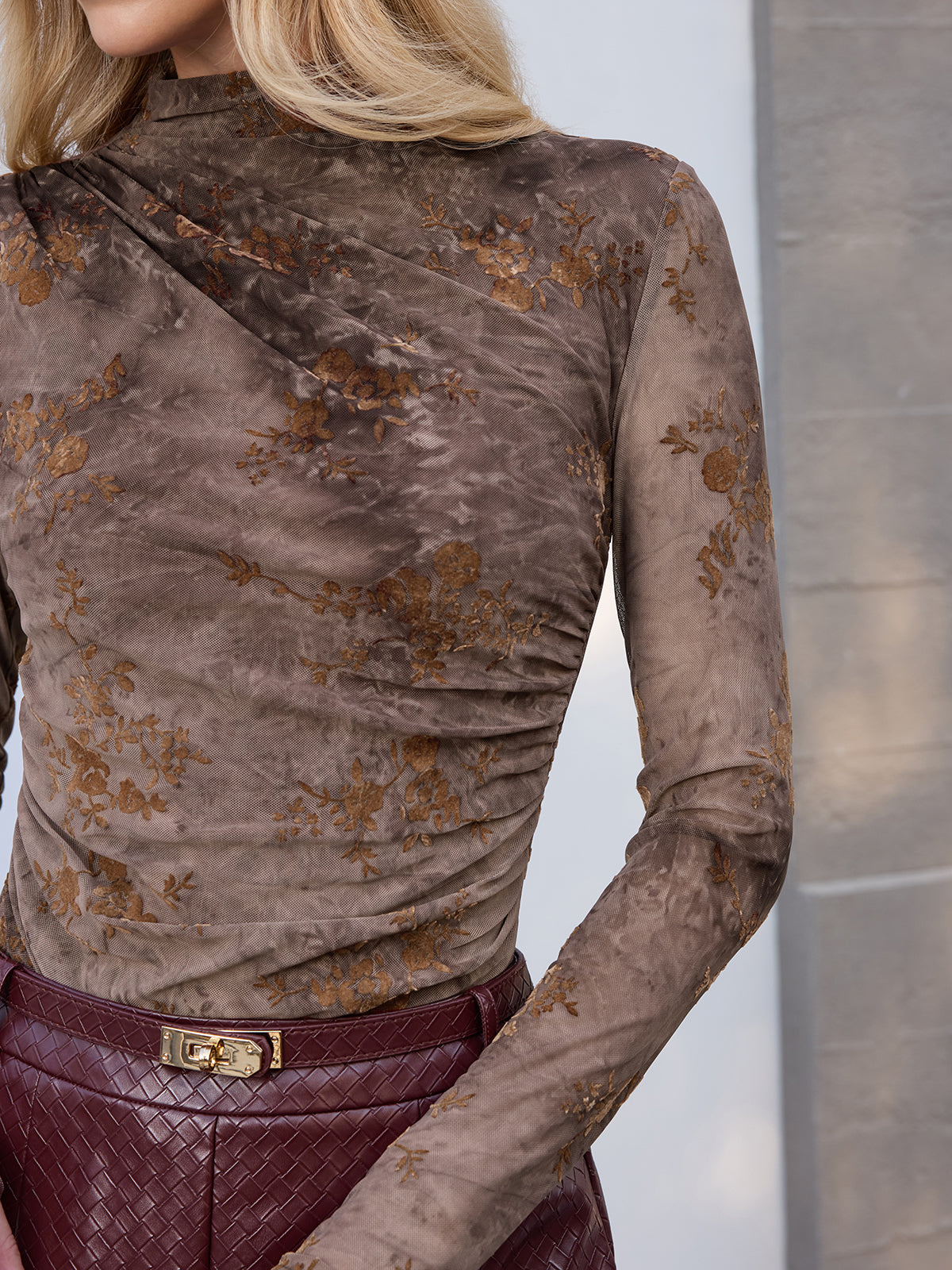 Floral Jacquard Ruched Mock-Neck Bodysuit-Chicvia