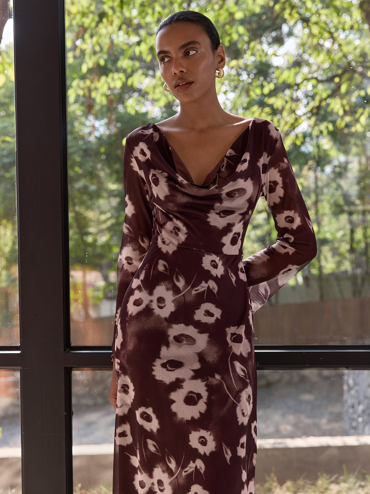 Floral Print Mesh Cowl Neck Maxi Dress-Chicvia