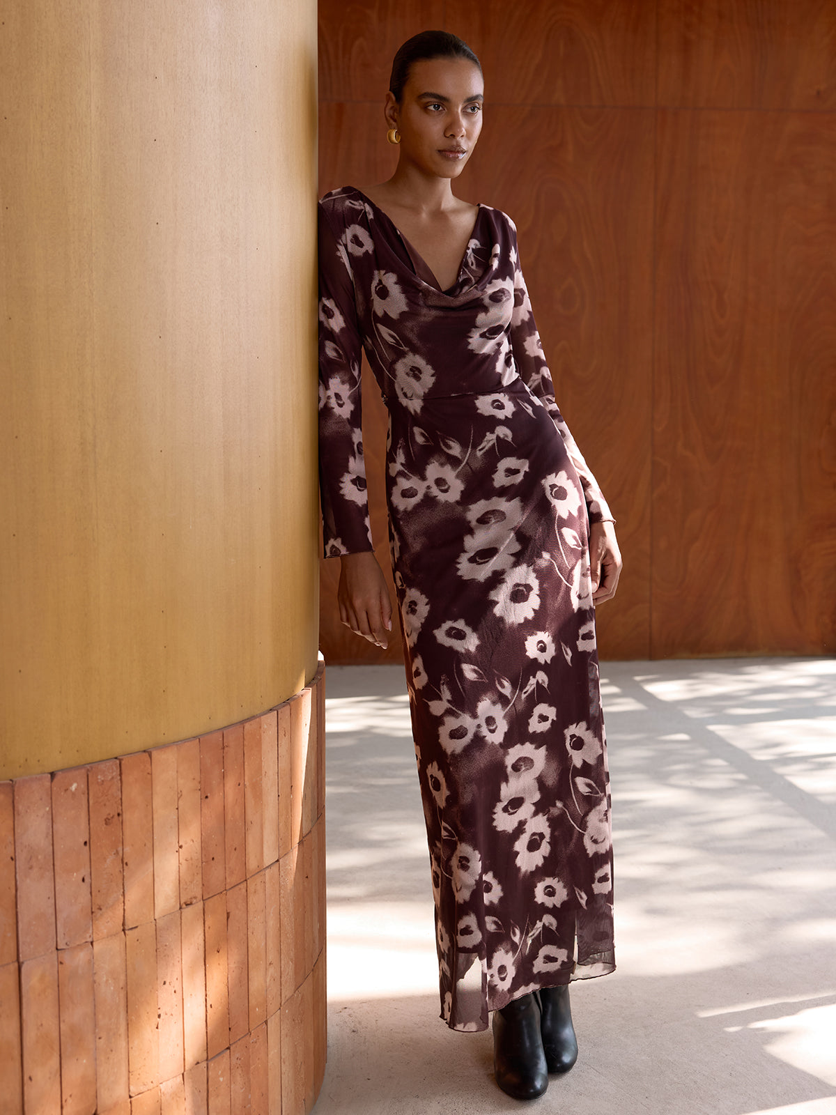 Floral Print Mesh Cowl Neck Maxi Dress-Chicvia