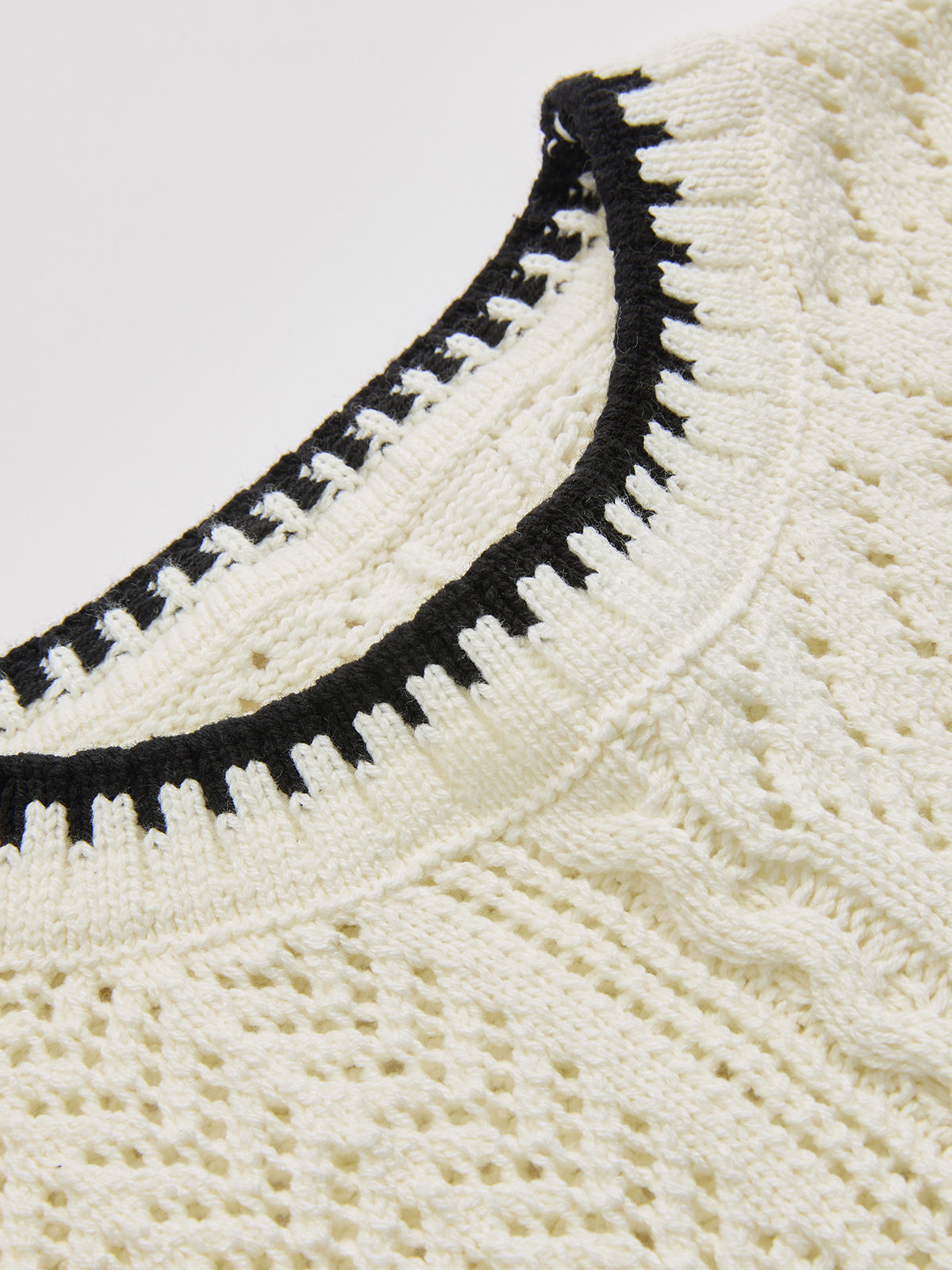 Contrast Trim Open-Knit Sleeveless Top-Chicvia