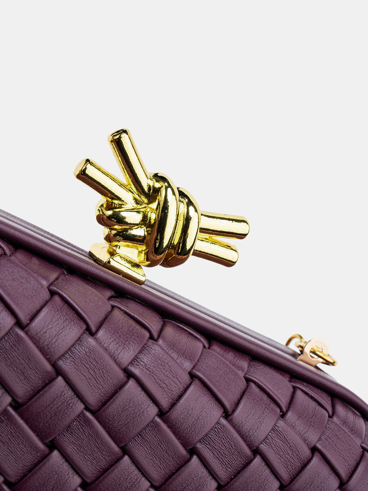 Knot Closure Woven Clutch Bag-Chicvia