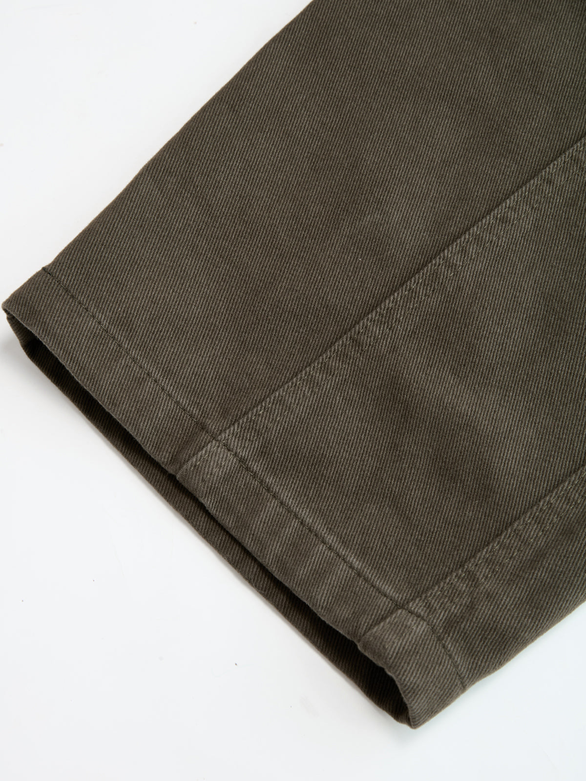 Denim Curved-Leg Jeans-Chicvia