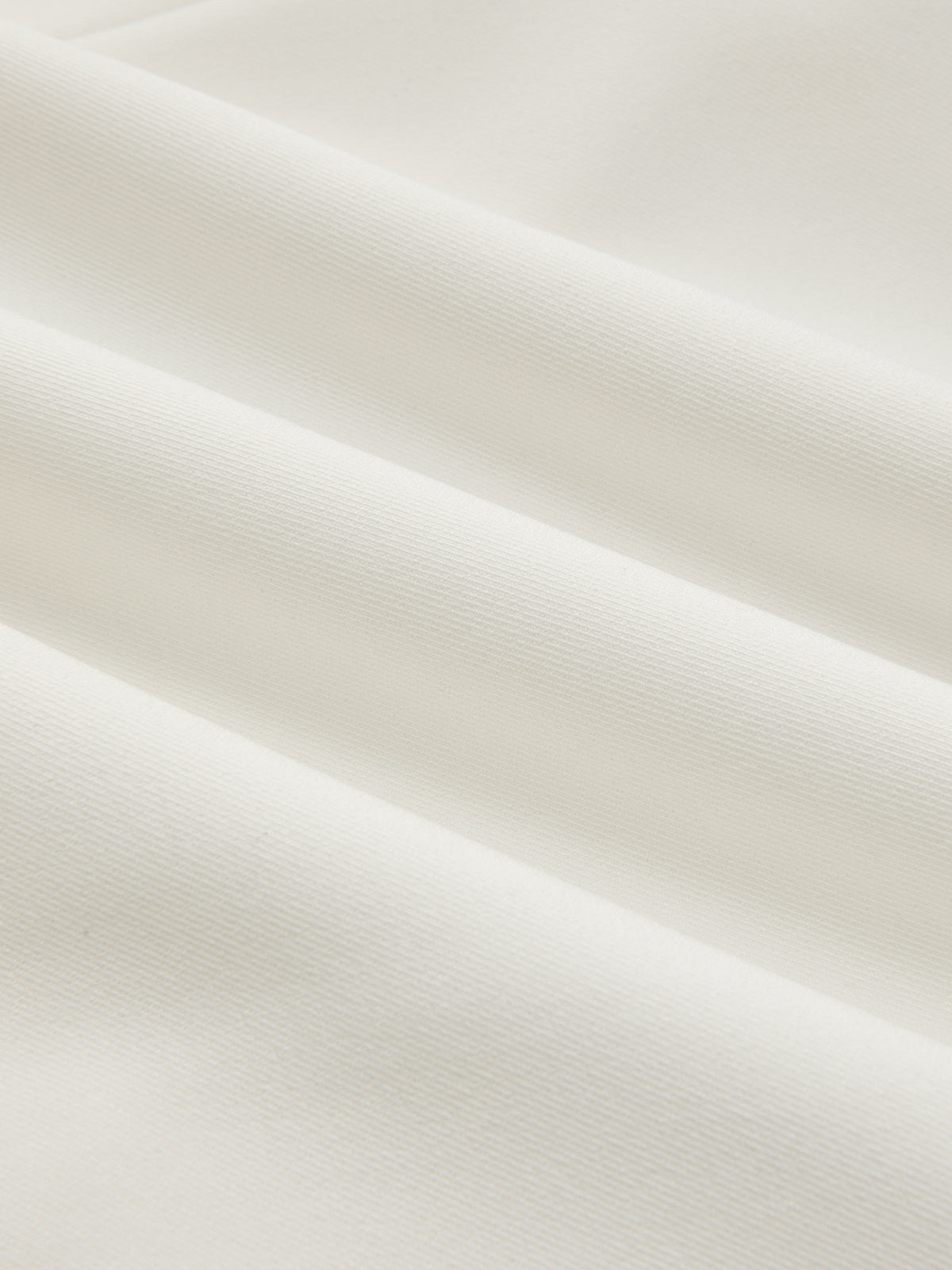 Contrast Lace Trim Mid-Waist Shorts-Chicvia