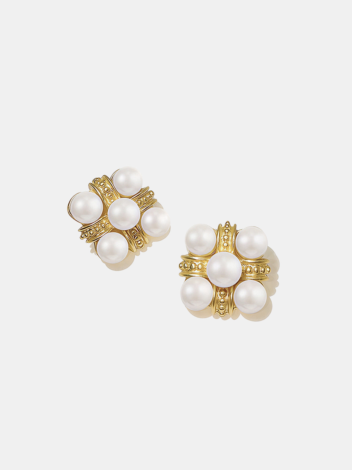 Pearl Cluster Stud Earrings-Chicvia