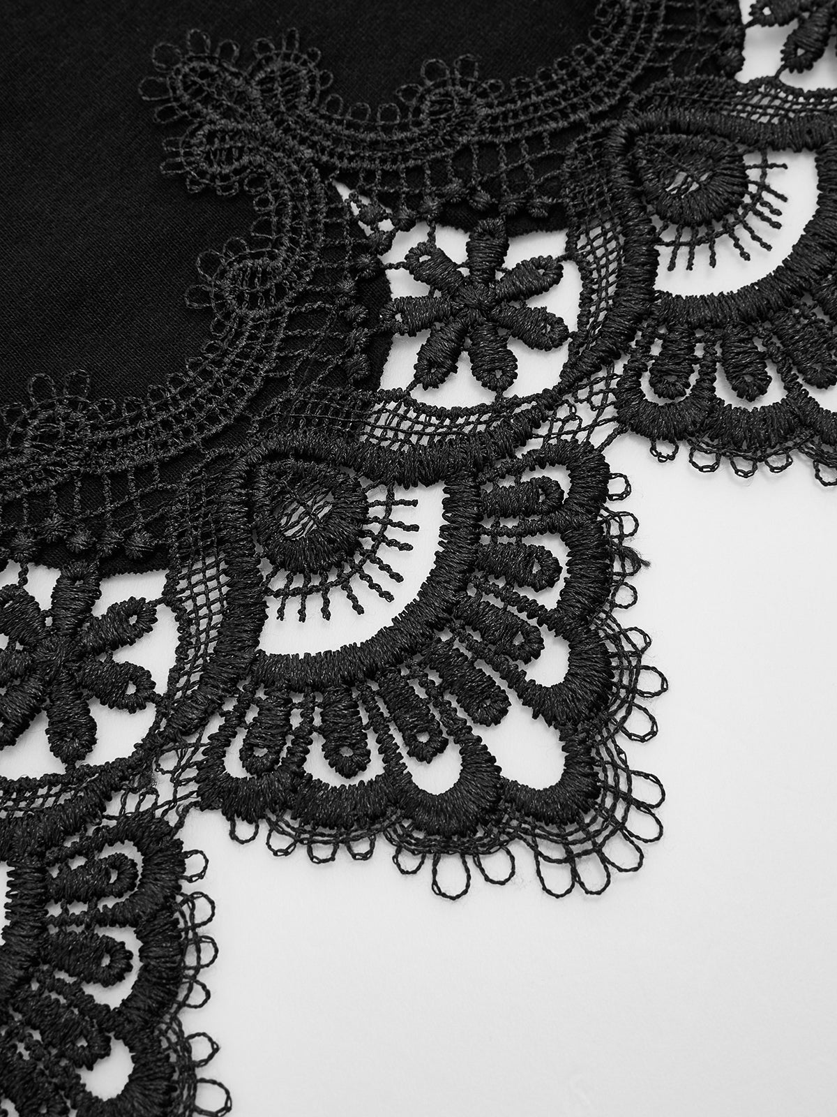 Lace Trim Short-Sleeve Crop Top-Chicvia