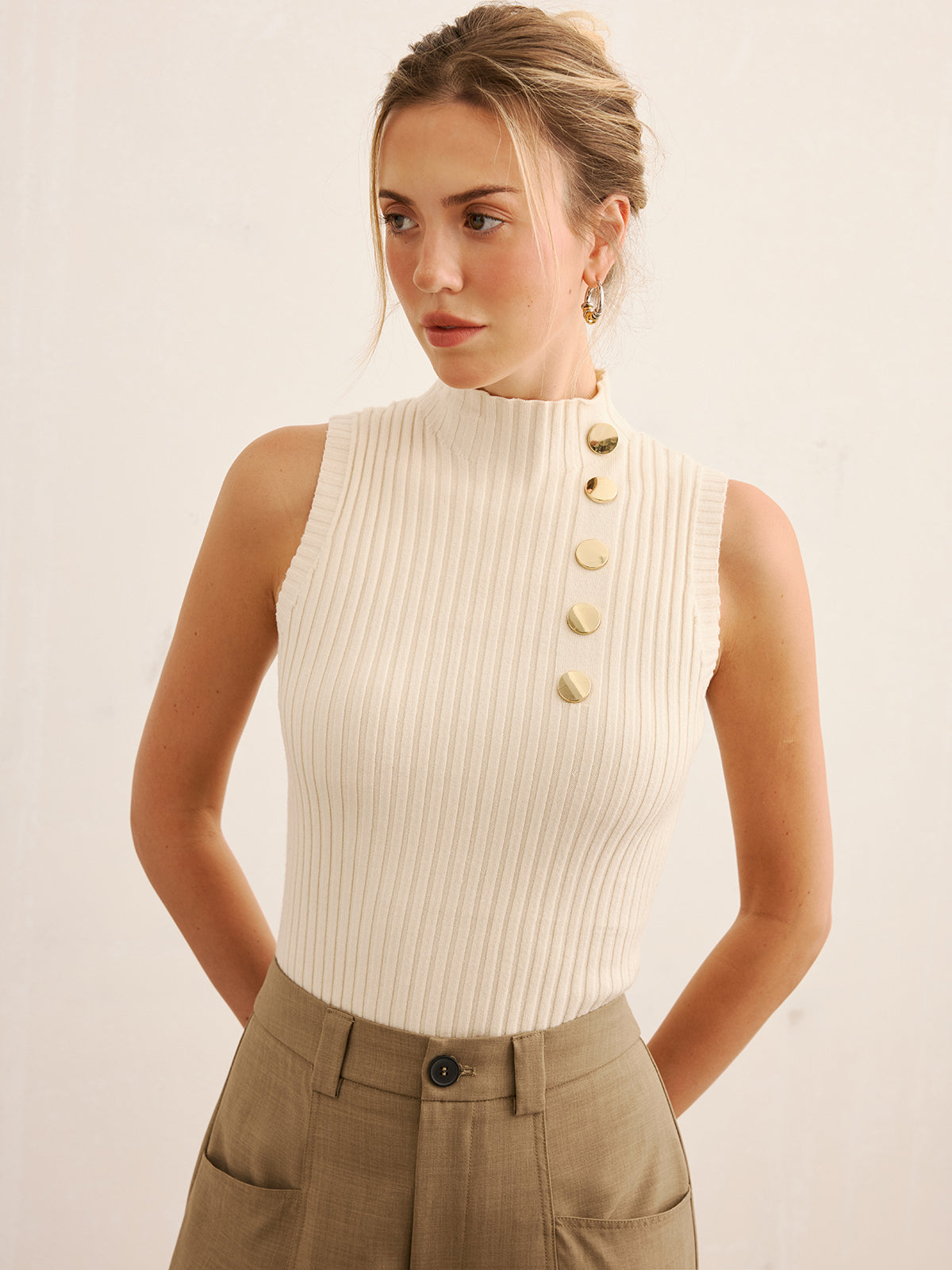 Metal Detail Ribbed Knit Mock Neck Tank Top-Chicvia