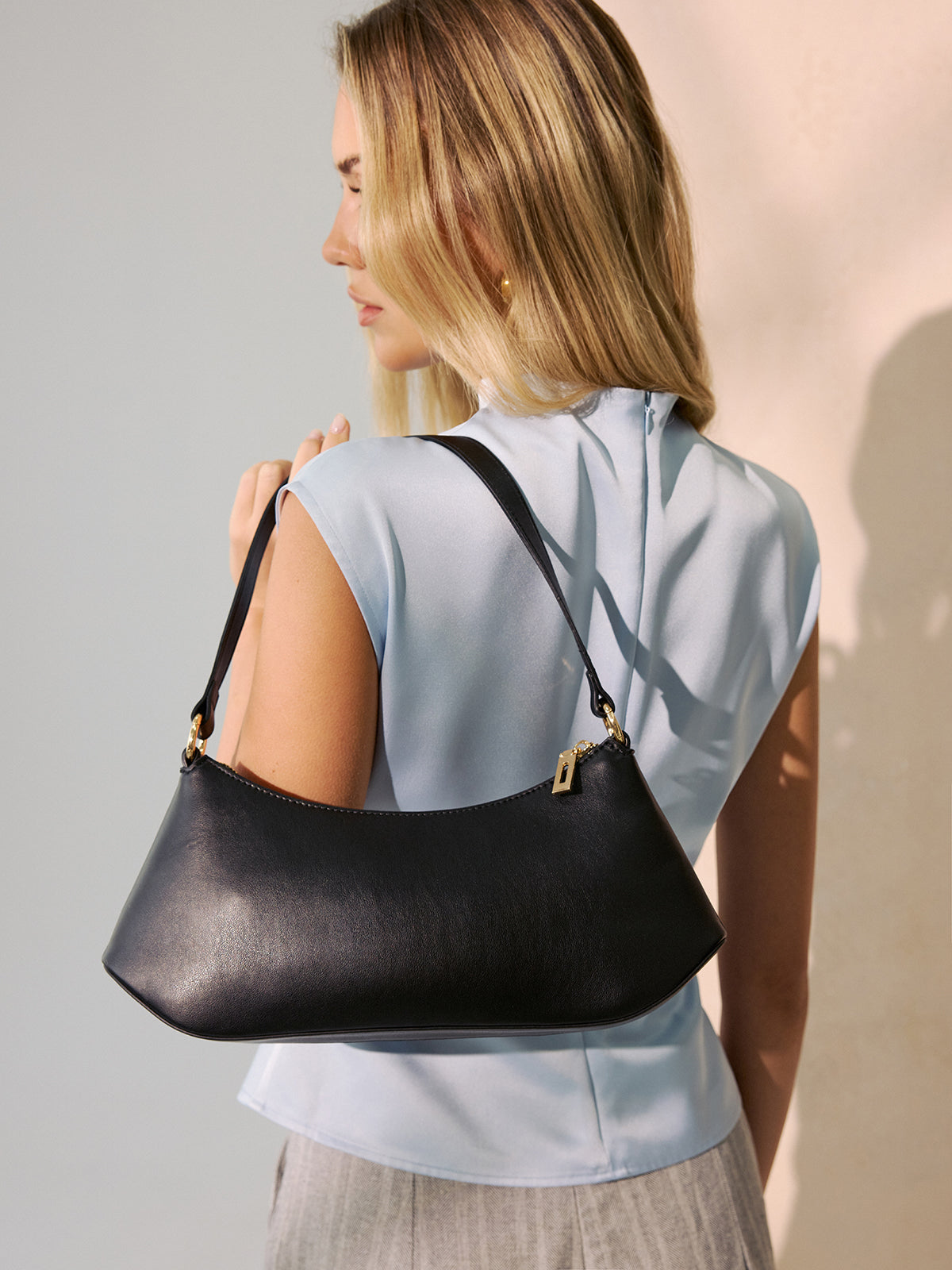 Crescent Underarm Bag-Chicvia