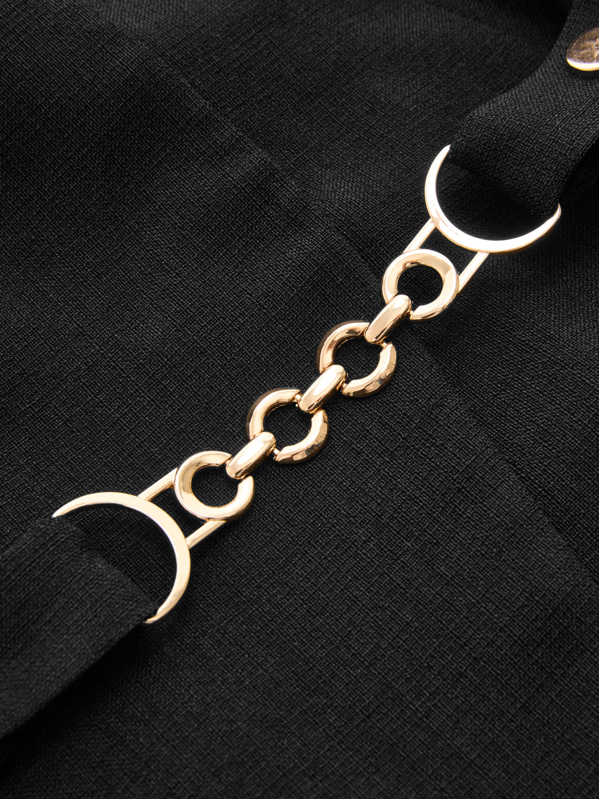 Cross Neck Belted Sleeveless Top-Chicvia