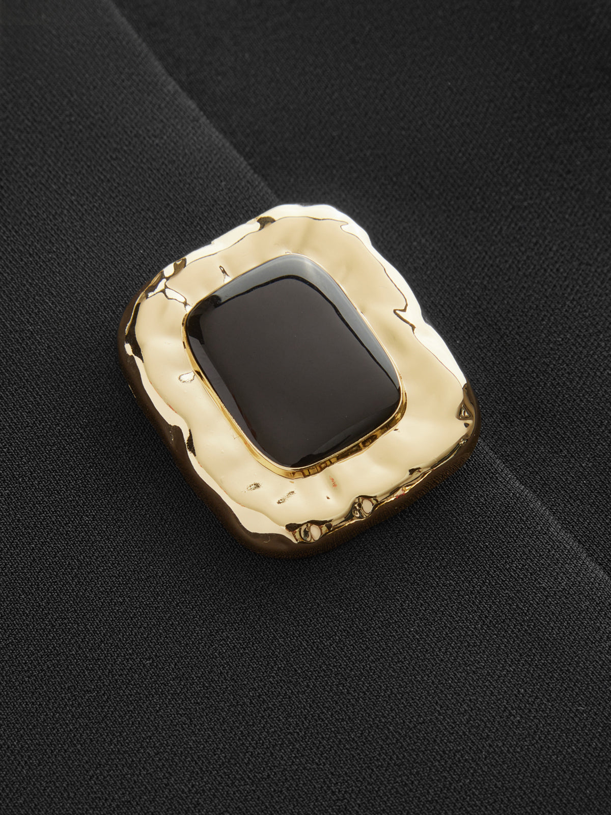 Color Block Sleeveless Collared Blouse-Chicvia