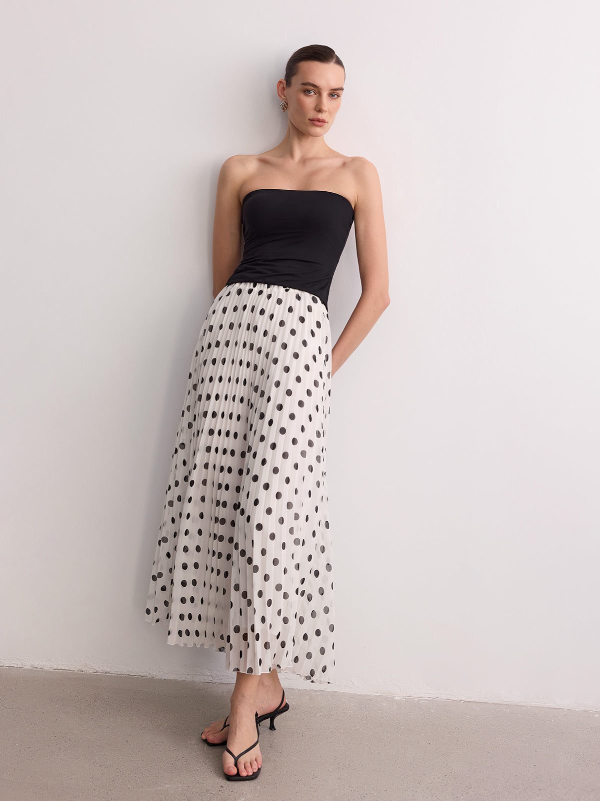 Pleated Polka Dot Maxi Skirt-Chicvia