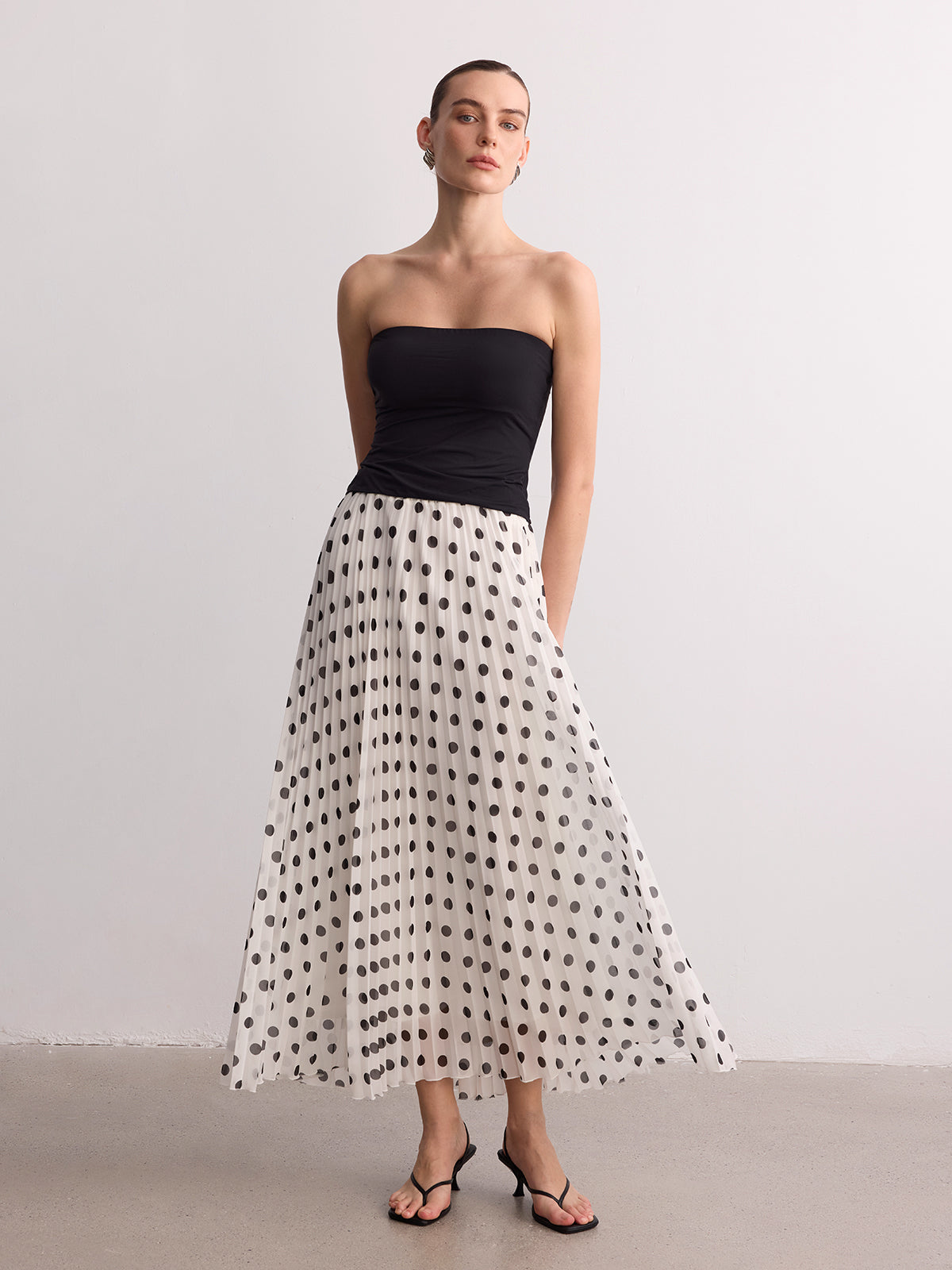 Pleated Polka Dot Maxi Skirt-Chicvia