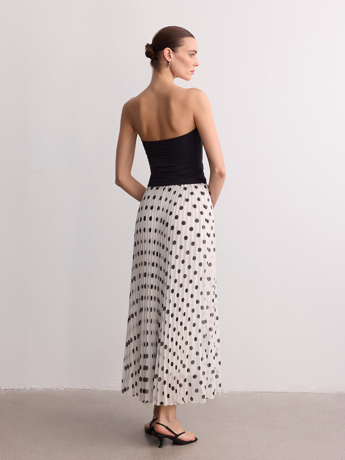 Pleated Polka Dot Maxi Skirt-Chicvia