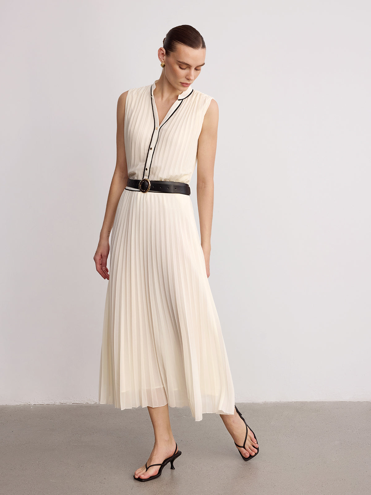 Contrast Trim Pleated Top & Maxi Skirt Set-Chicvia