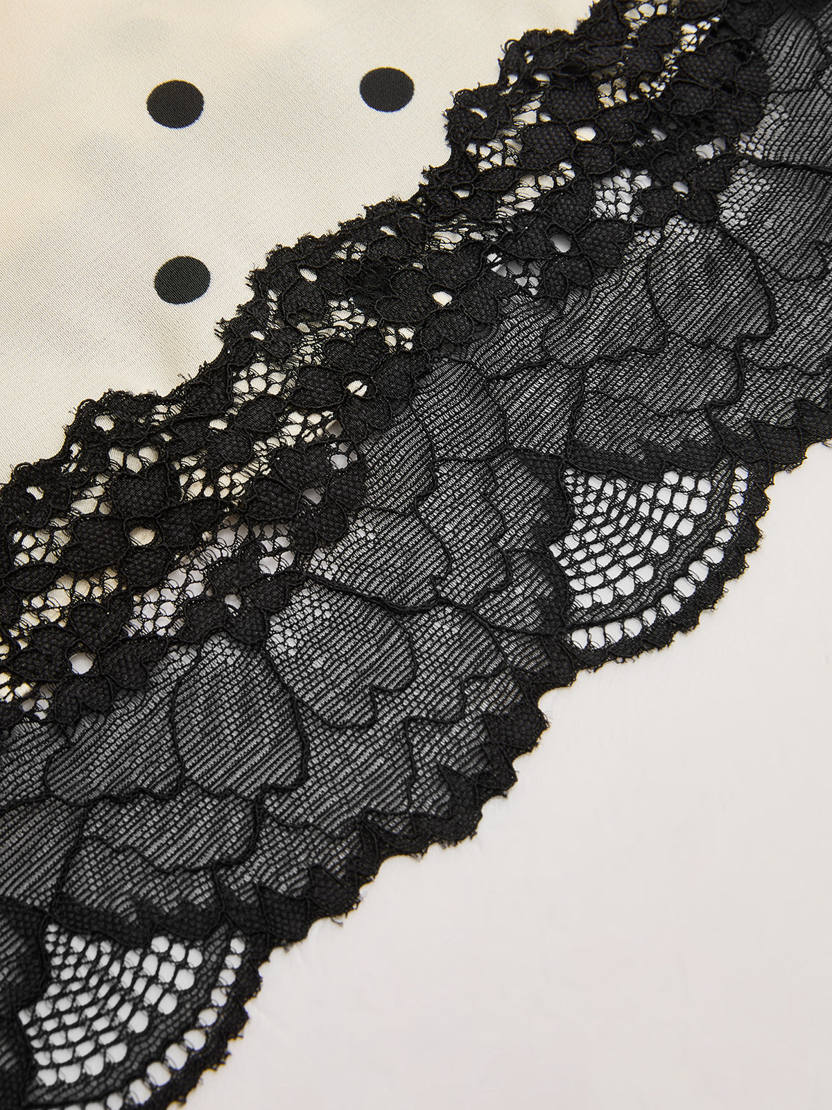 Polka Dot Lace-Trim Mini Skirt-Chicvia