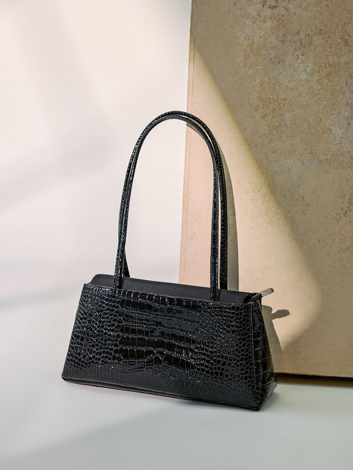Crocodile Embossed Shoulder Bag-Chicvia
