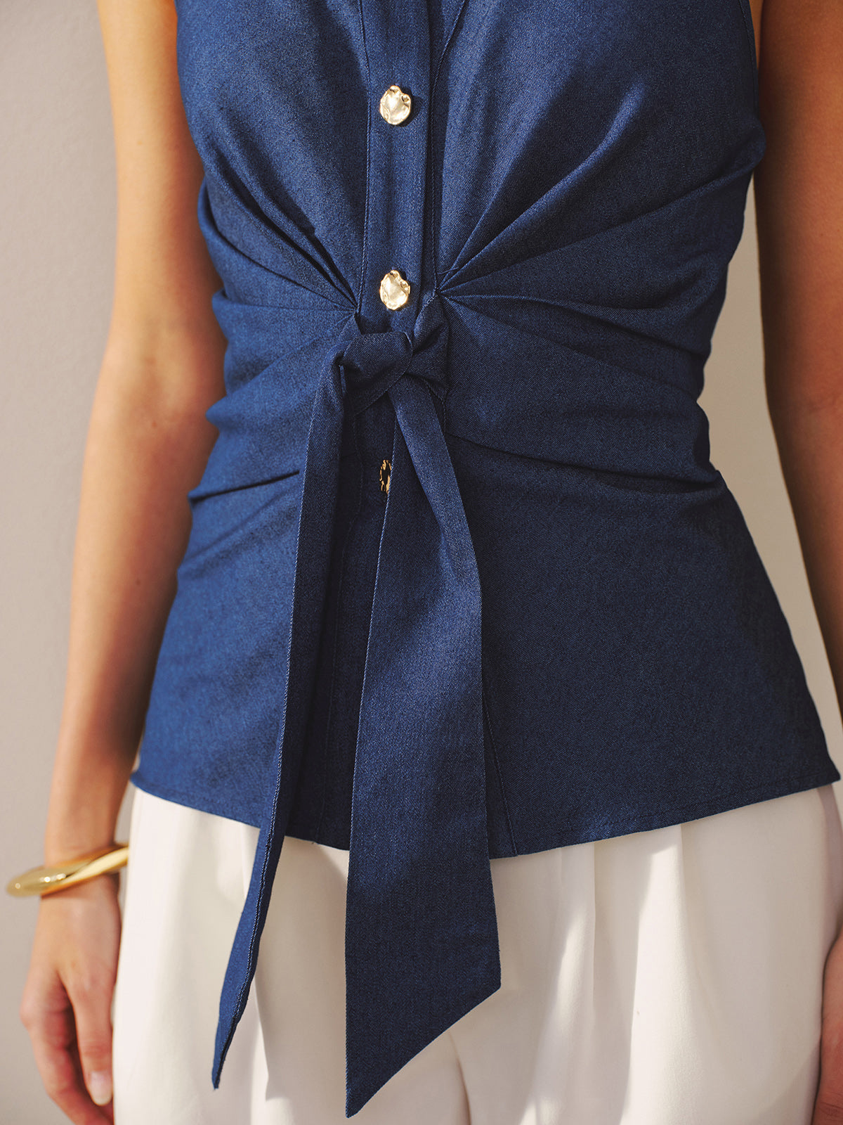 Knot-Front Halter Tank Top-Chicvia