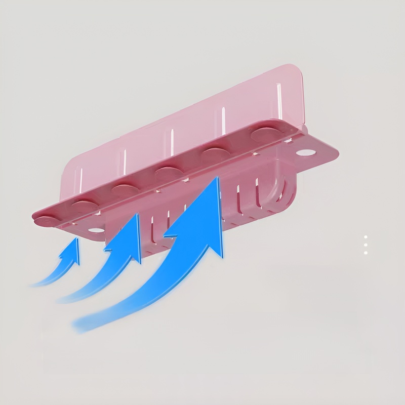 Water tank splash guard