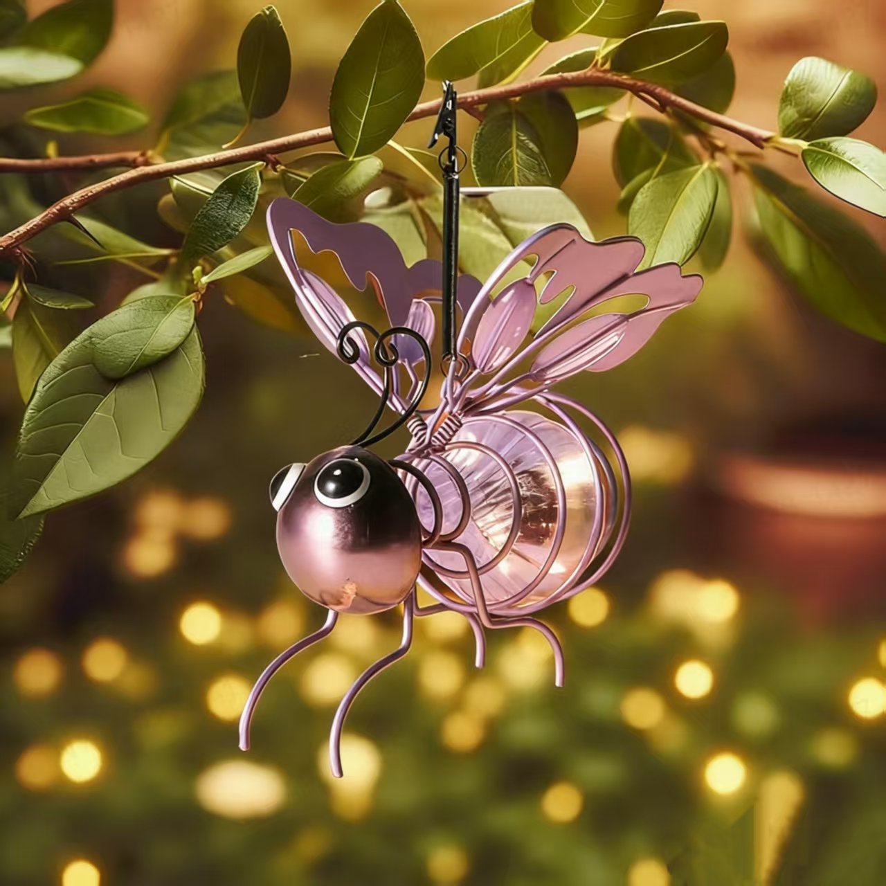 Outdoor Hanging Solar Bee Light