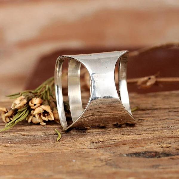 🔥Hot Sale 50% OFF🎁Sterling Silver Bohemian Openwork Carved Turquoise Ring