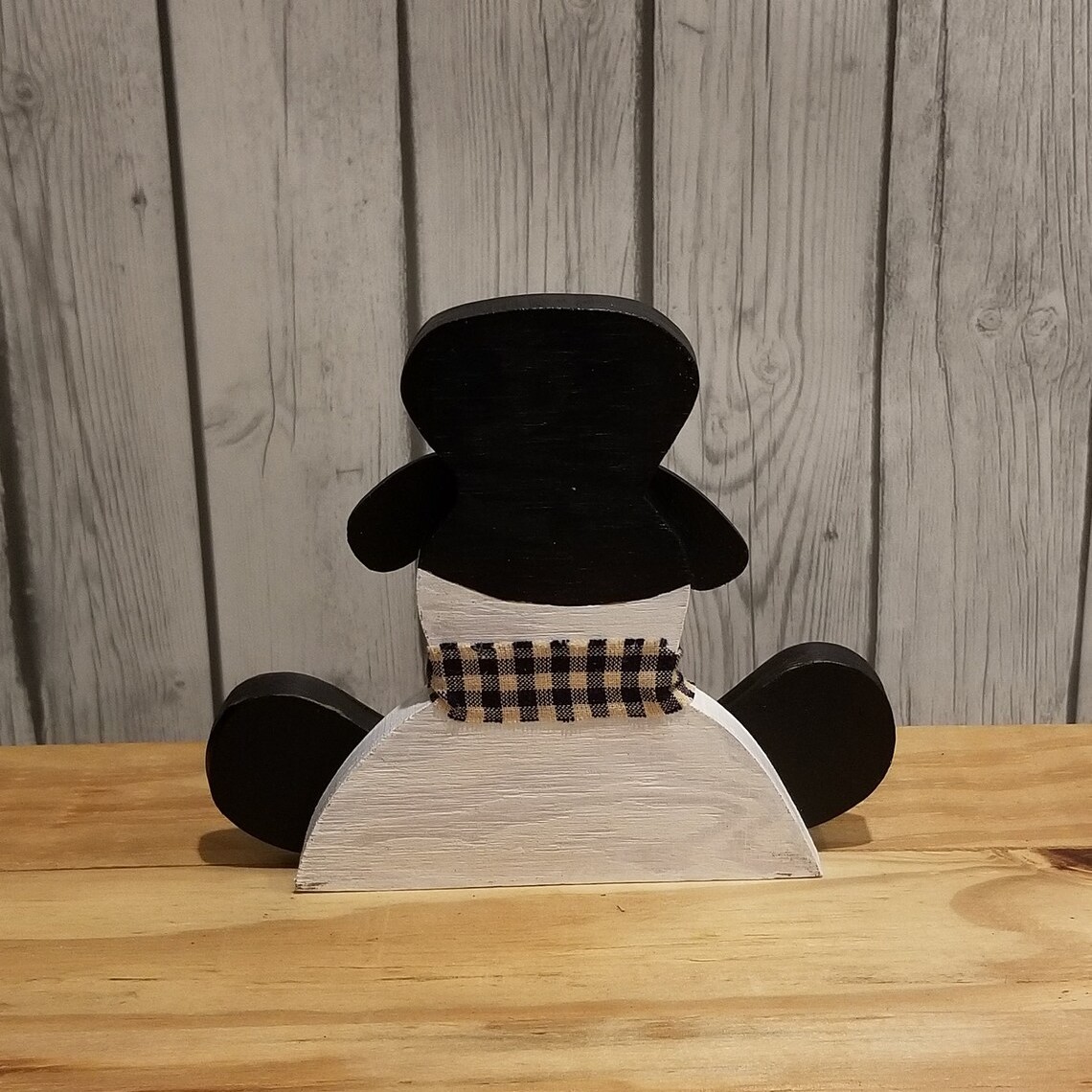 ☃️Winter Wood Sitting Snowman Vertical Pendant