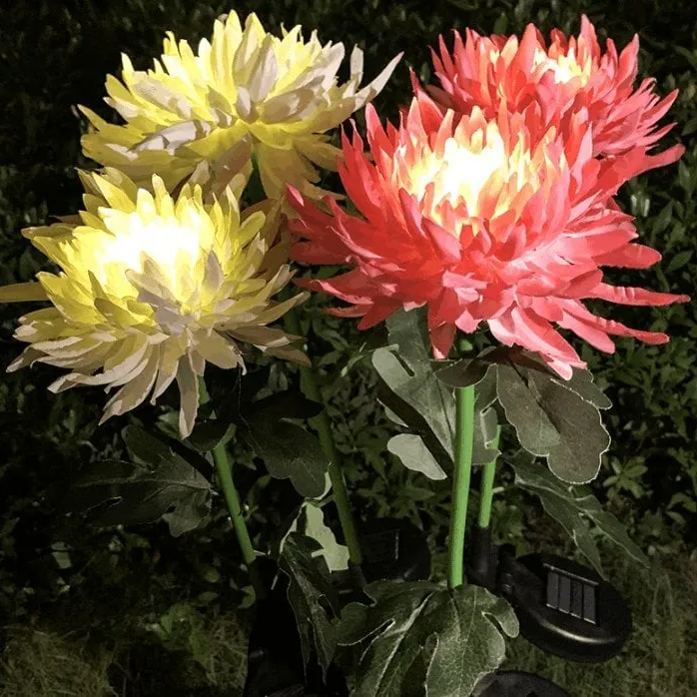 (🔥SUMMER HOT SALE NOW 50% OFF) - Chrysanthemum Solar Garden Stake