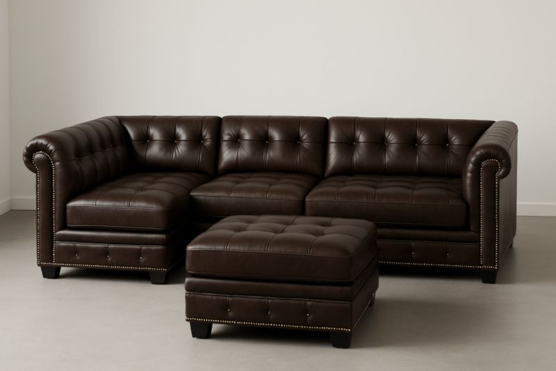 Divano a L 300×200×85 cm Marrone in PU con Imbottitura in Schiuma, Struttura in Pino e MDF, Include Pouf