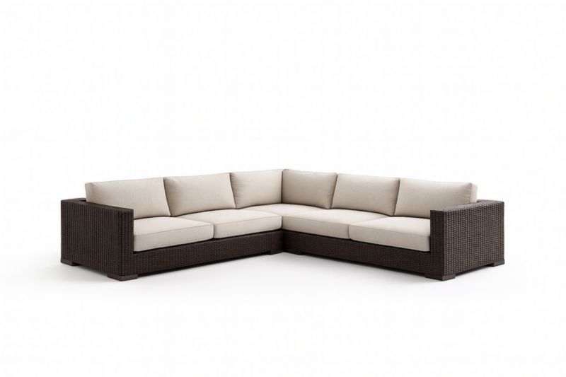 Canapé d'angle extérieur en résine tressée brun avec coussins beige