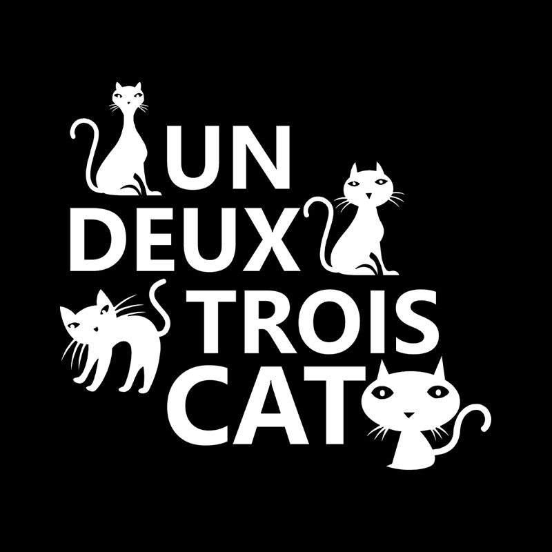 Un Deux Trois Cat Playful T-Shirt
