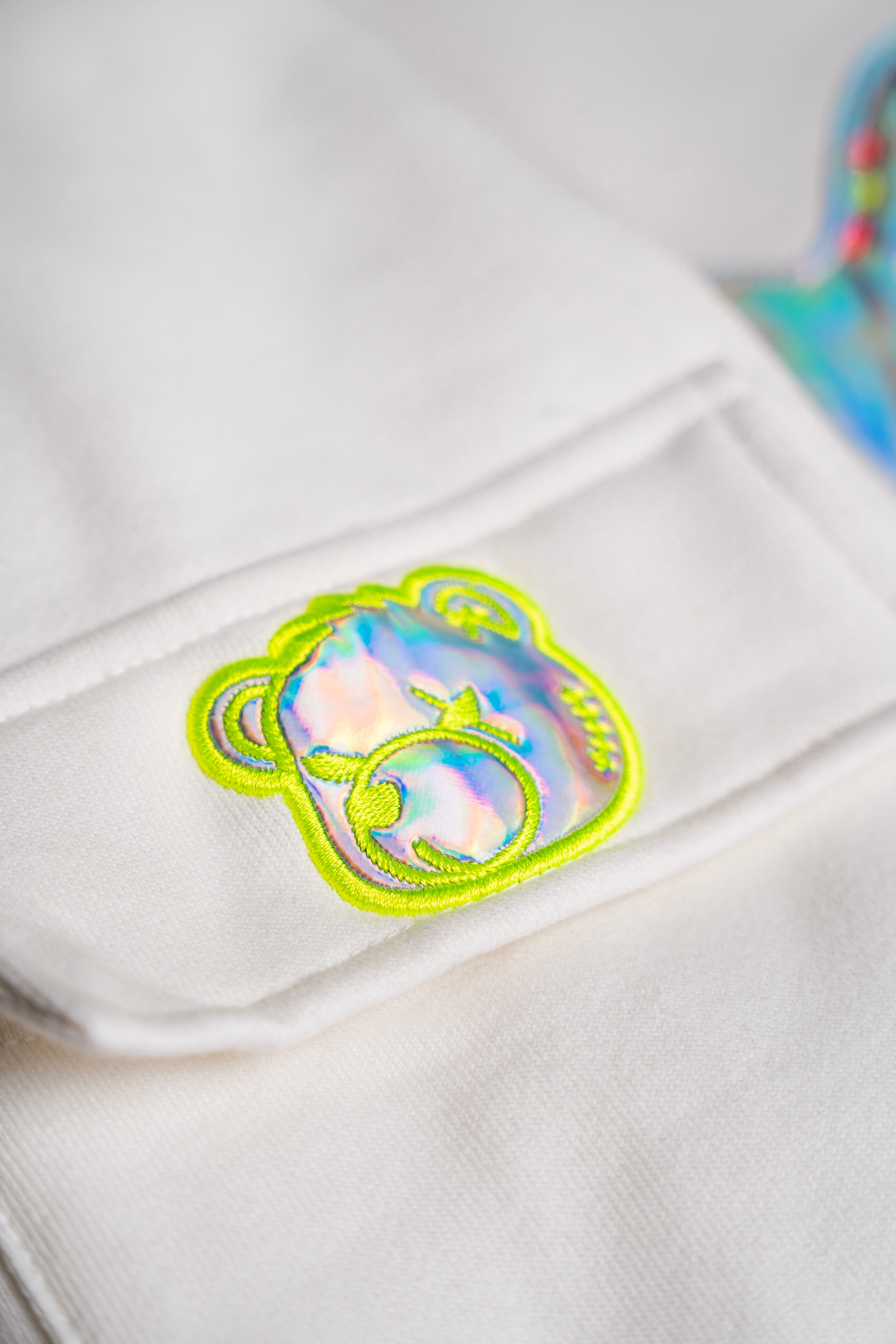 NEON ROYALTY HOODIE WHITE