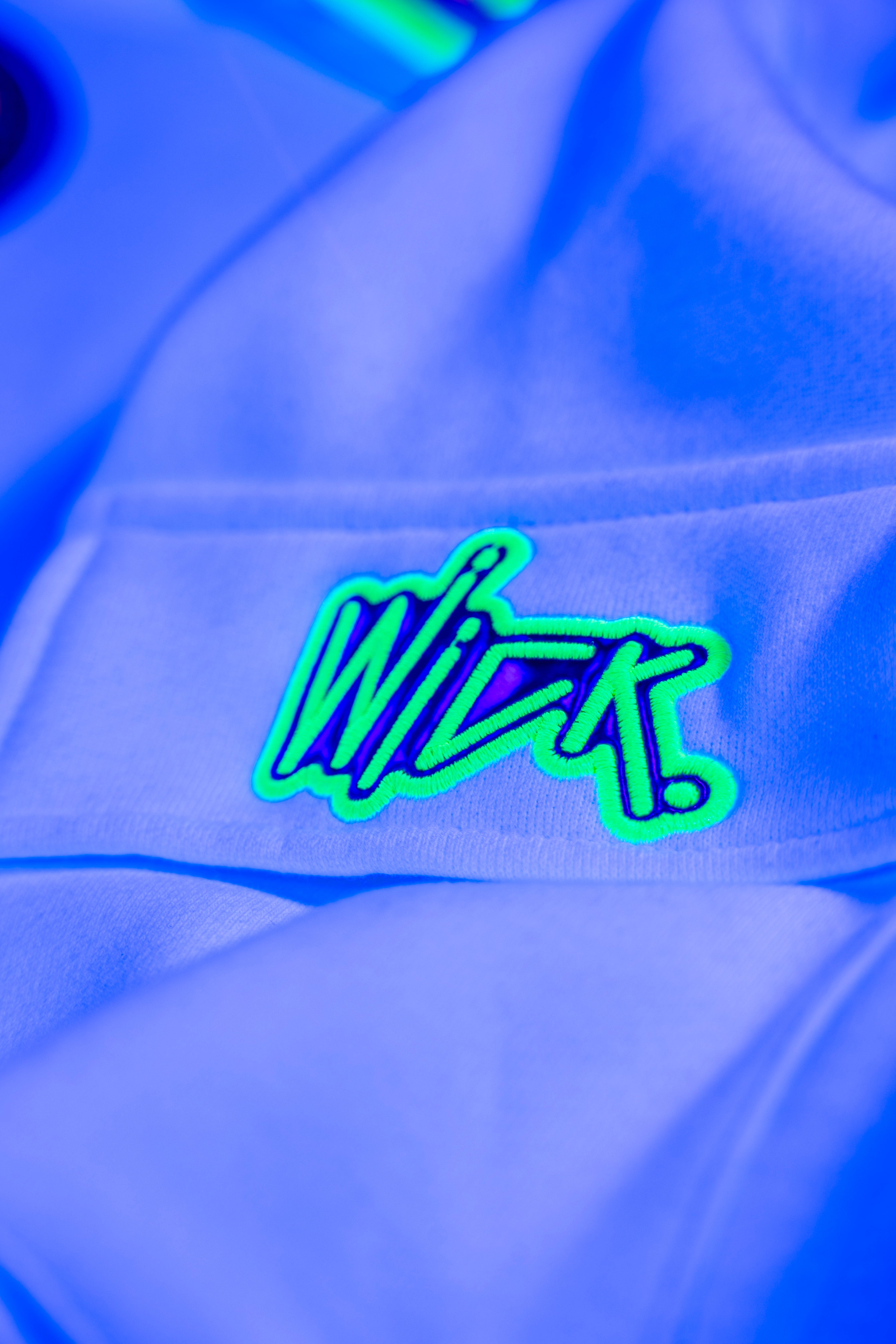 NEON ROYALTY HOODIE WHITE