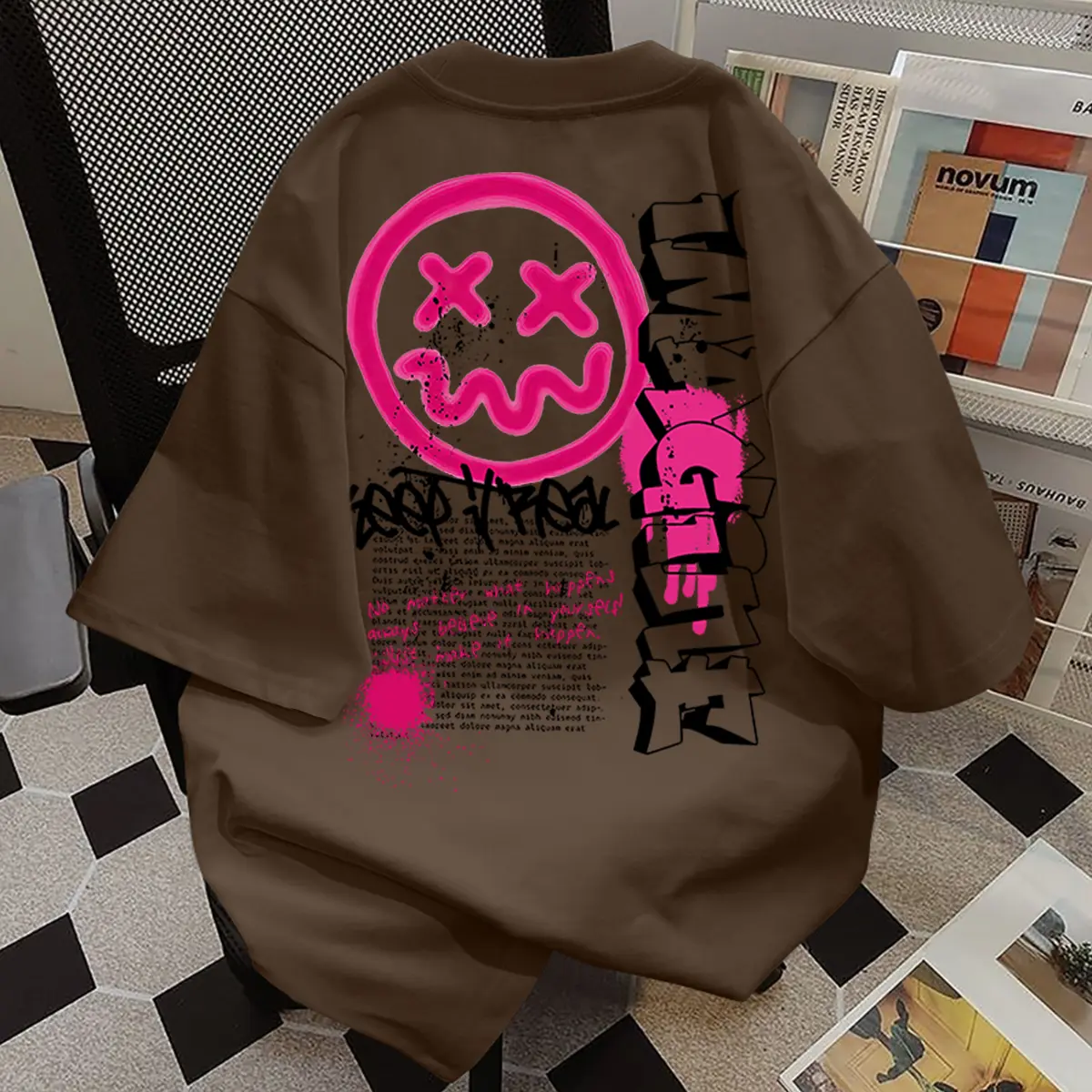 Personalized Graffiti Smiley Face Print Hip-Hop Style  Loose Round Neck Unisex Top