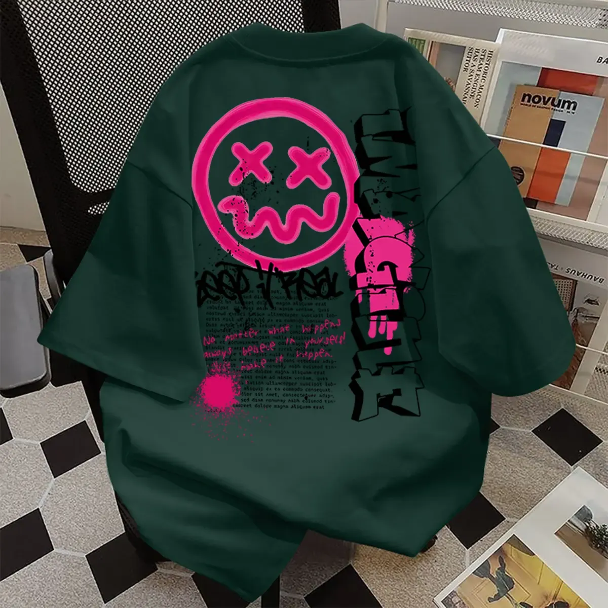 Personalized Graffiti Smiley Face Print Hip-Hop Style  Loose Round Neck Unisex Top