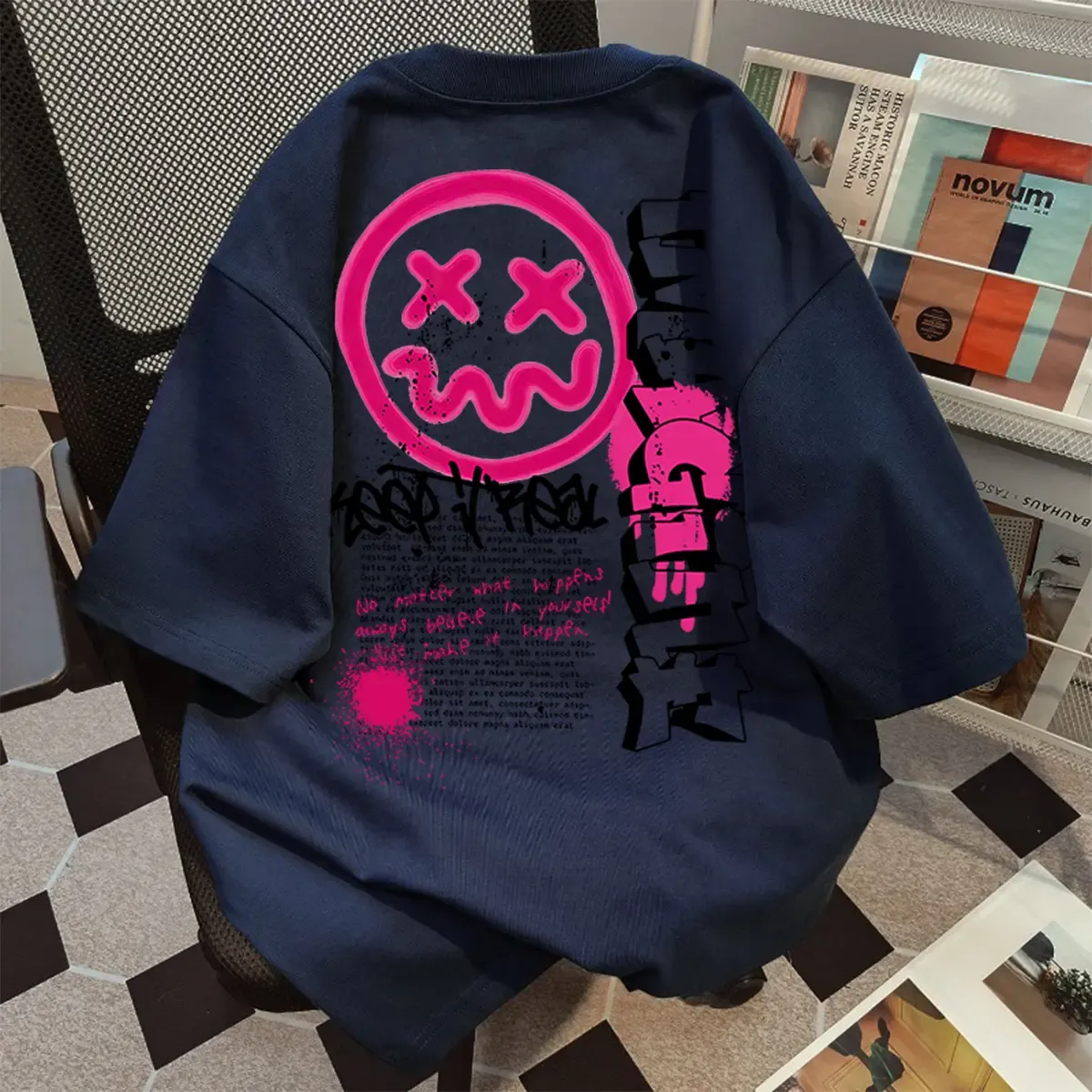 Personalized Graffiti Smiley Face Print Hip-Hop Style  Loose Round Neck Unisex Top