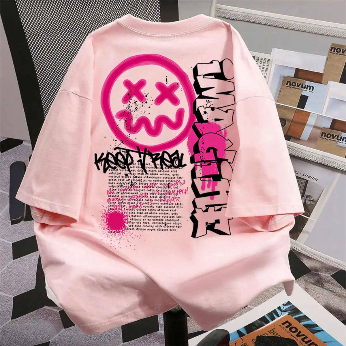 Personalized Graffiti Smiley Face Print Hip-Hop Style  Loose Round Neck Unisex Top