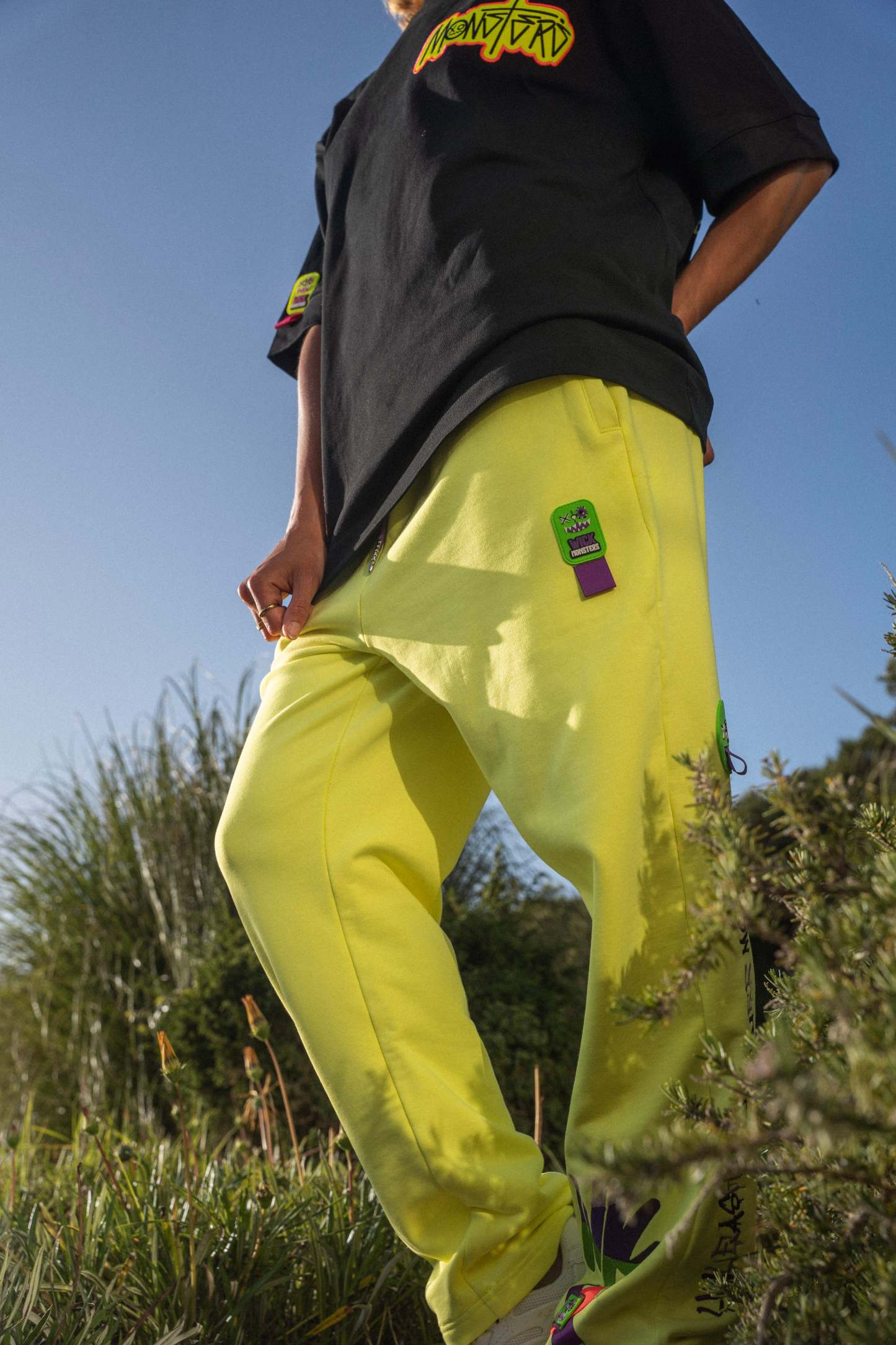 NEON YELLOW SWEATPANTS!