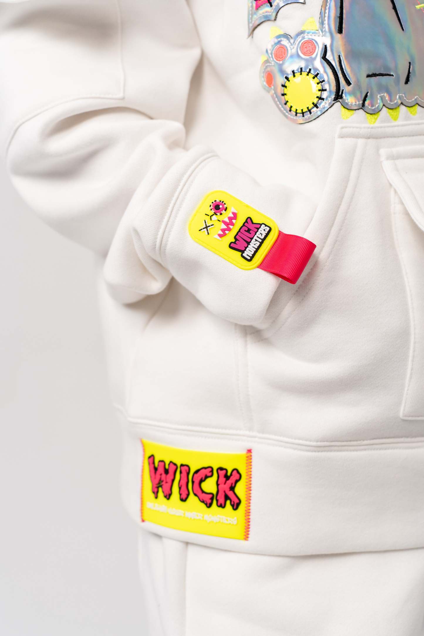 NEON ROYALTY HOODIE WHITE